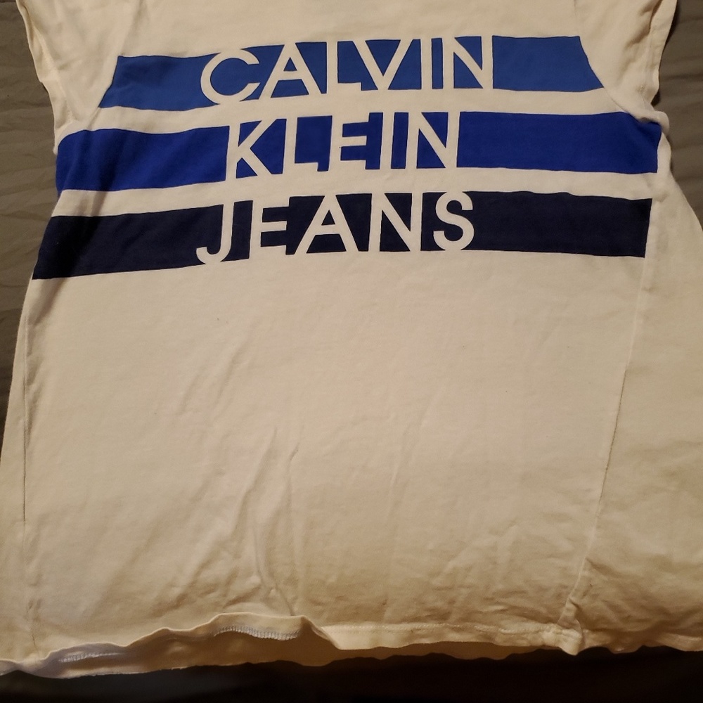 Calvin Klein Tshirt